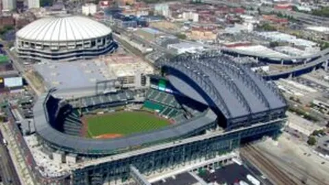 洛孔深情告白：孔帕尼似兄长同行，30万欧转会费乃微不足道插曲